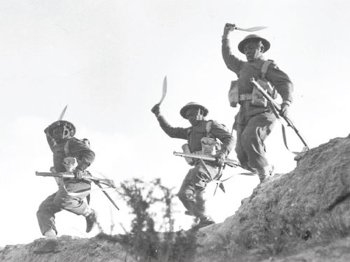 The Kukri in the hands of soldiers during World War I.