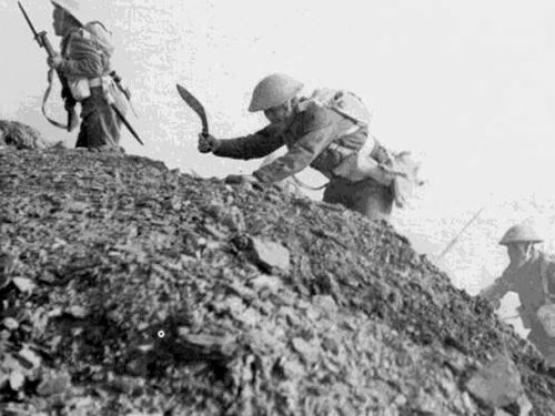 The Kukri in the hand of soldier during World War I.