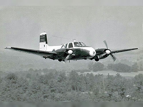 U-8F Seminole in flight.